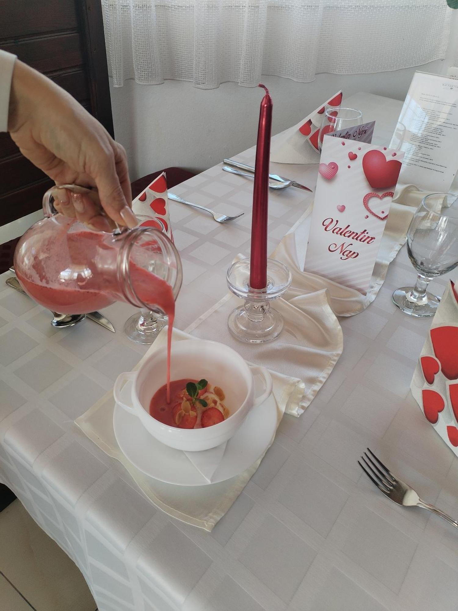 Kemence Csarda Es Szalloda 3*