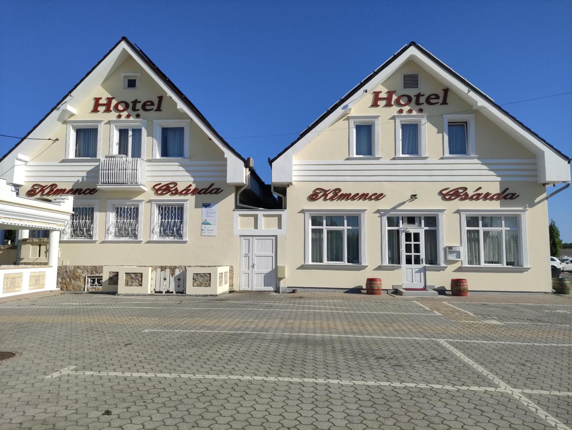 Kemence Csarda Es Szalloda Hotel 3*